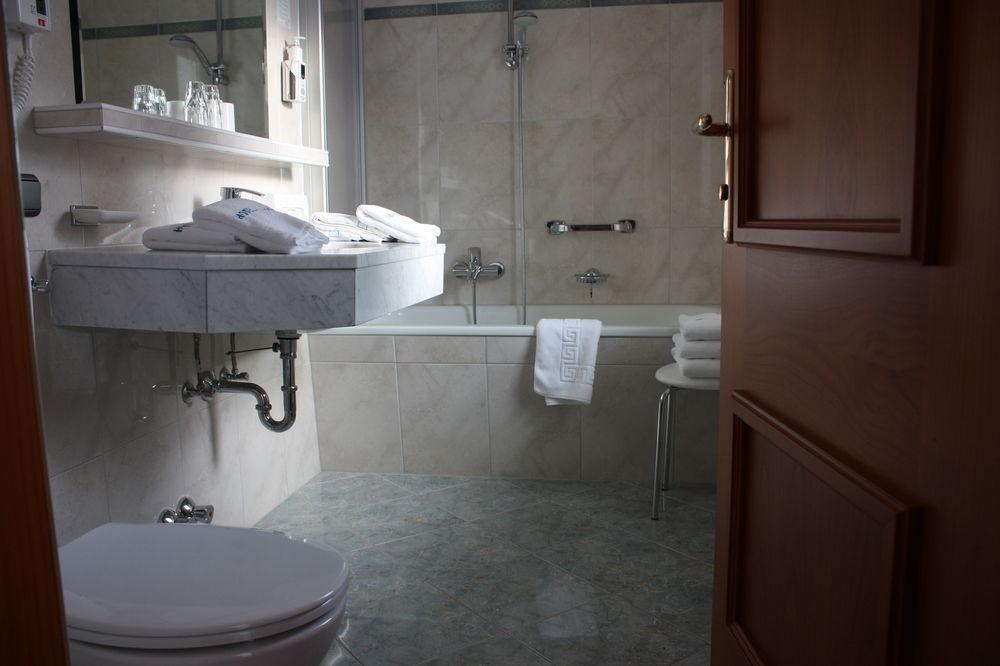 Hotel Tauernblick - Thermenhotels Gastein 배드호프가스타인 외부 사진