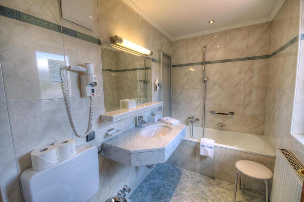 Hotel Tauernblick - Thermenhotels Gastein 배드호프가스타인 객실 사진