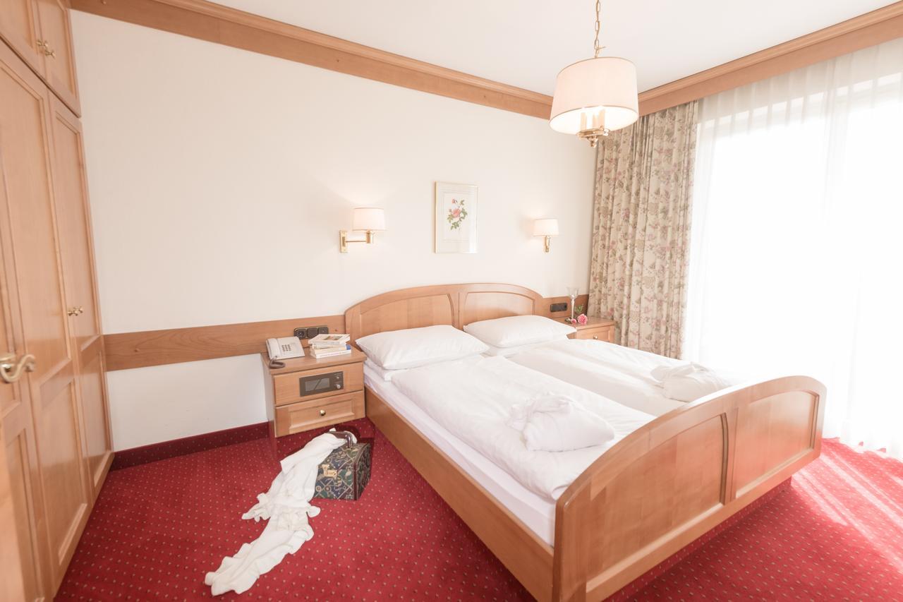 Hotel Tauernblick - Thermenhotels Gastein 배드호프가스타인 외부 사진